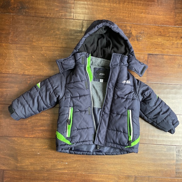 Boys size 4 by London Fog jacket - Picture 1 of 4